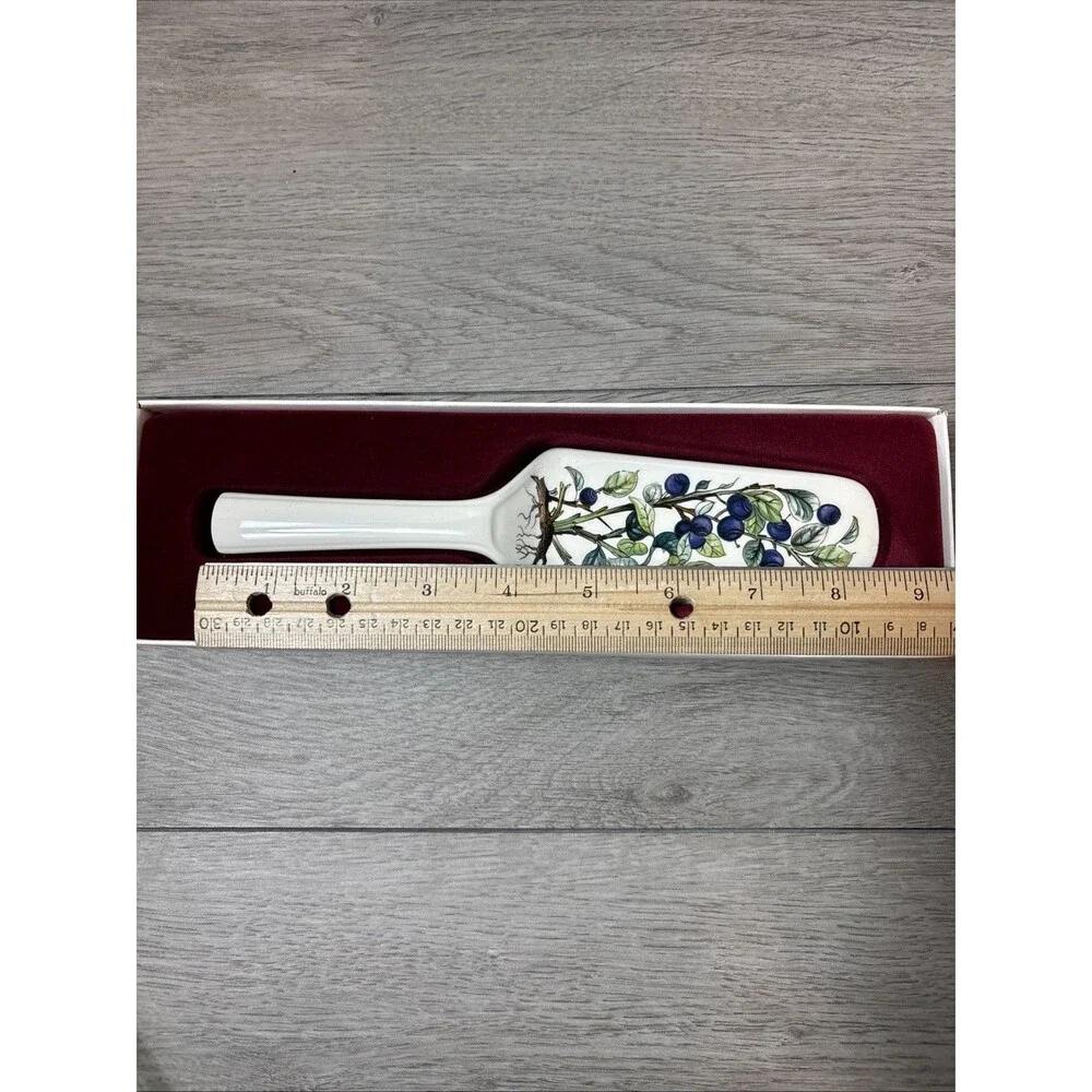 Villeroy & Boch Cake Server Ceramic In Box Beige With Tree Leaves & Purple Berry